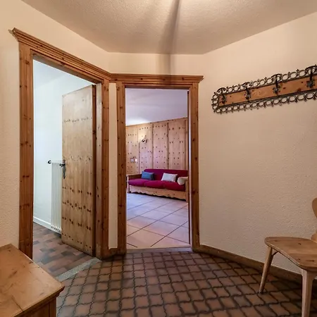 Silva Appartments And *