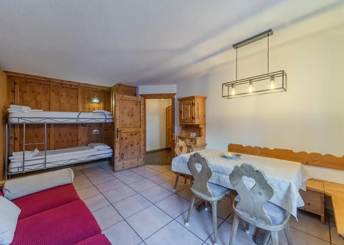 Silva Appartments And *