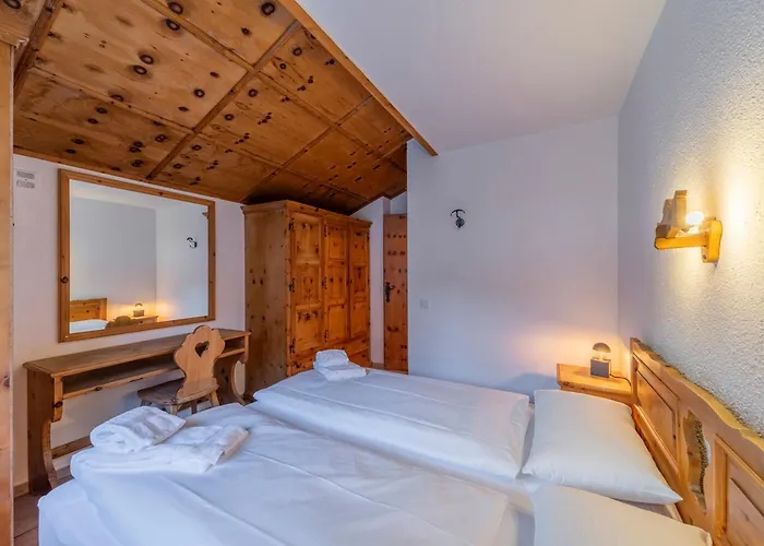 Silva Appartments And *